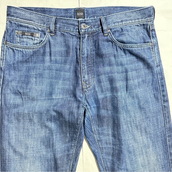 BOSS Vermont Blue Mens Jeans – Size 36x34 Straight Leg Made in Vietnam - Picture 4 of 10